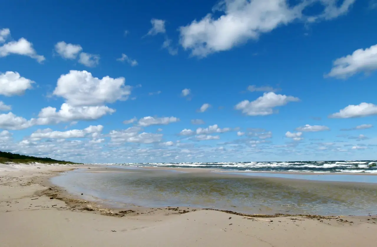 Plaża w Dębkach - 3 km od Aquarella